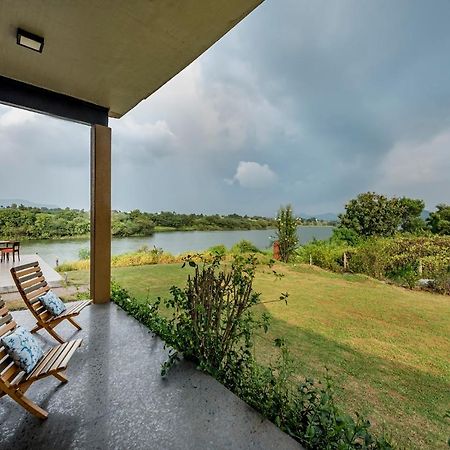 Saffronstays Rose Vineyard By The Lake, 나식 외부 사진